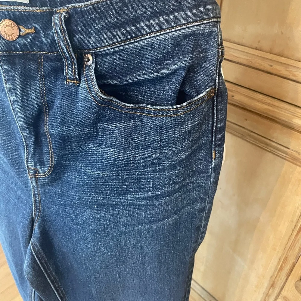 J Crew Billie Demi boot cut. Size 29. Dark wash distress on front only. - Picture 10 of 10